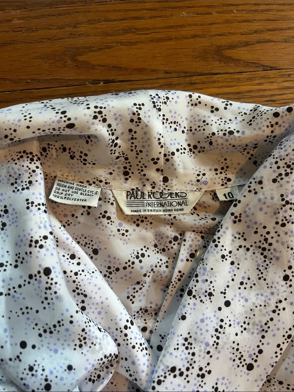 Paul Rogers White Button-Down Blouse with Black Speckle Tie-Neck